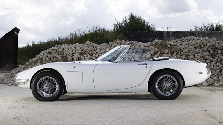 Top 10 James Bond Cars Carwow Top 10 James Bond Cars Carwow