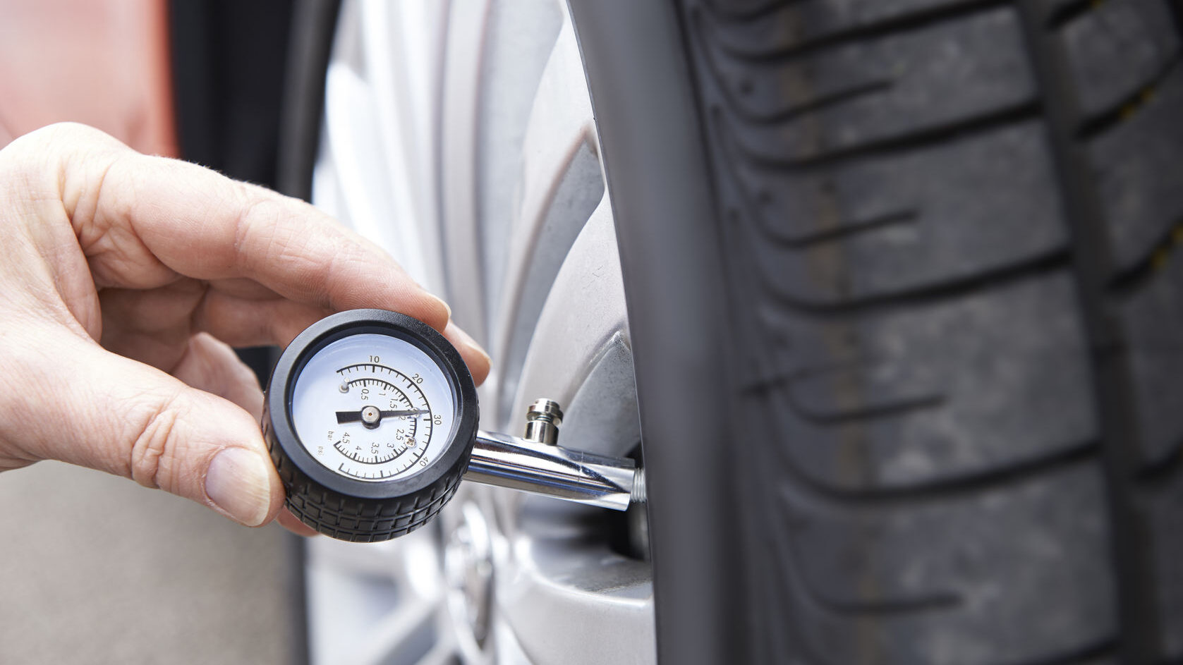 How to check car tyre pressure carwow