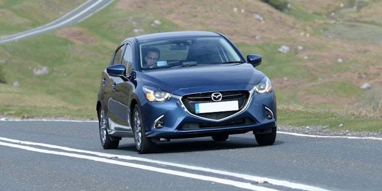  Revisión del nuevo Mazda 2 (2015-2019) |  Unidad, especificaciones