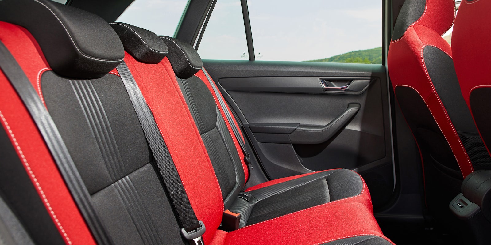 Skoda Fabia Estate Boot Space Amp Dimensions Carwow