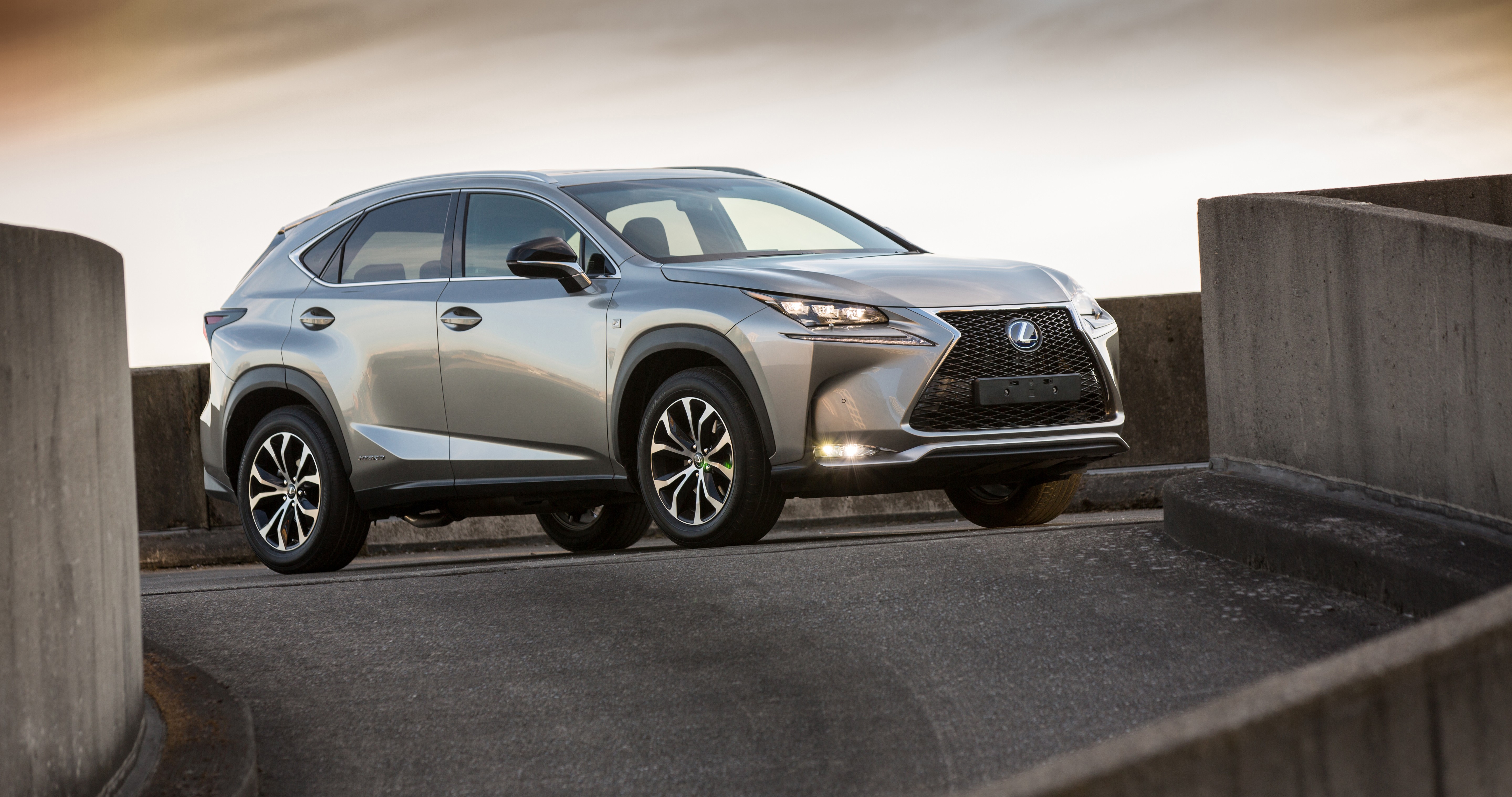 Lexus NX Review carwow