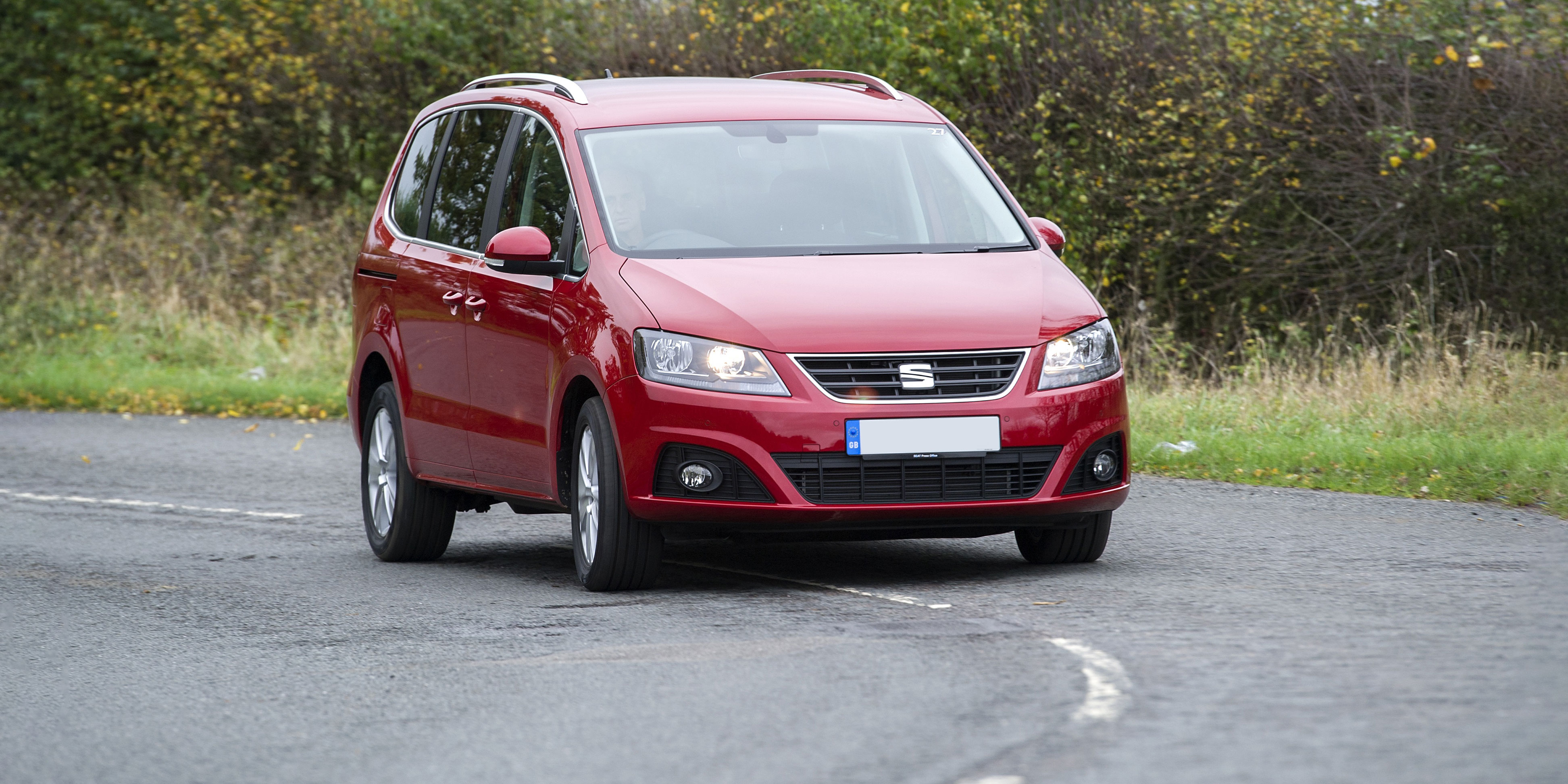 New SEAT Alhambra Review carwow
