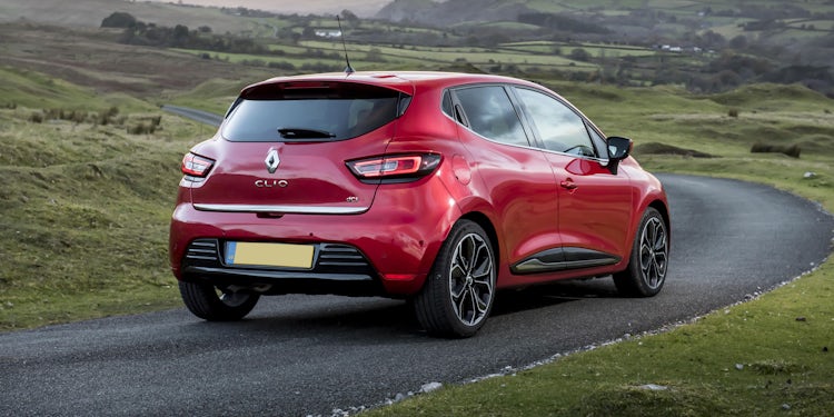 Renault Clio (2012-2019) Review | & Pricing | carwow