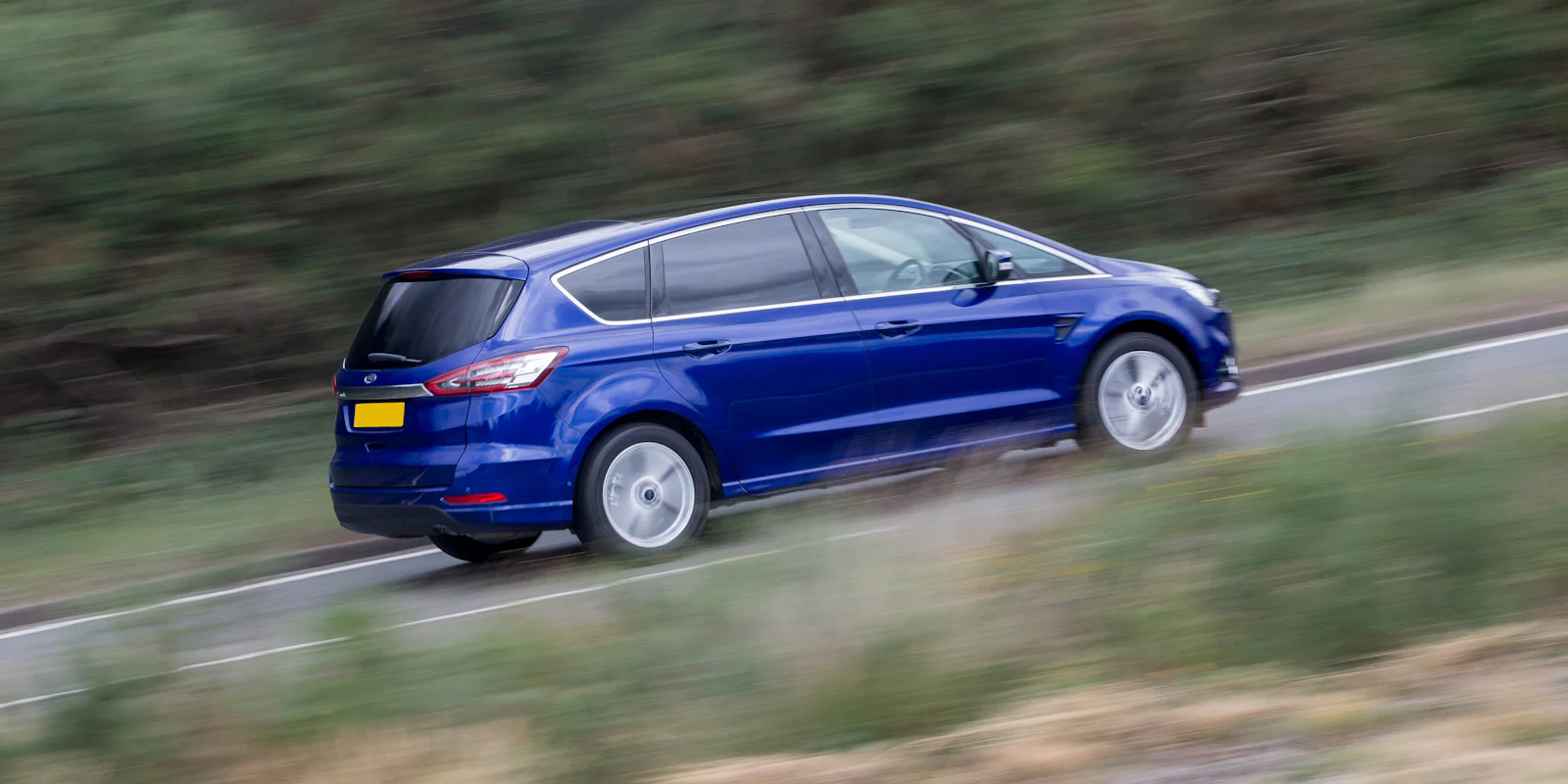 Ford S-Max Review | carwow