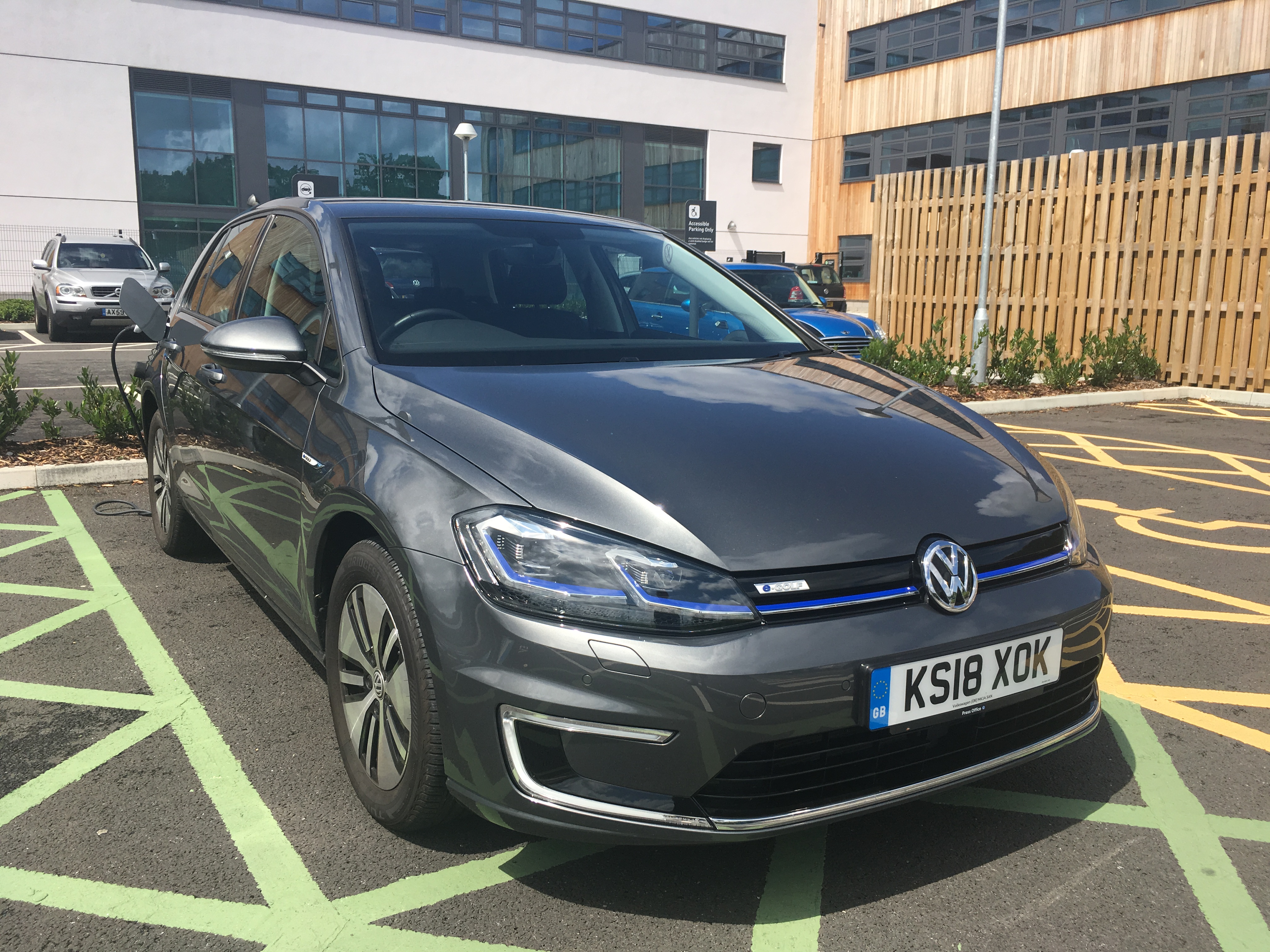 Long-term Review: Volkswagen E-Golf | Carwow