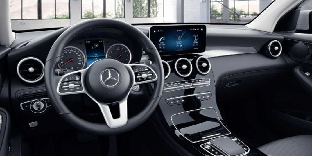 Mercedes GLC SUV Interior & Infotainment carwow