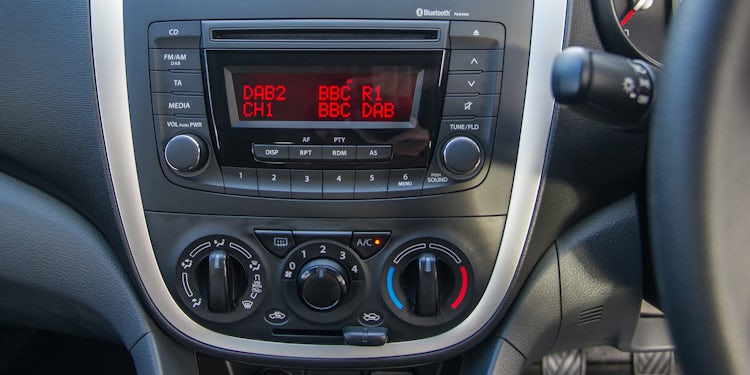 Climate Control Vs Air Conditioning – What'S The Difference? | Carwow