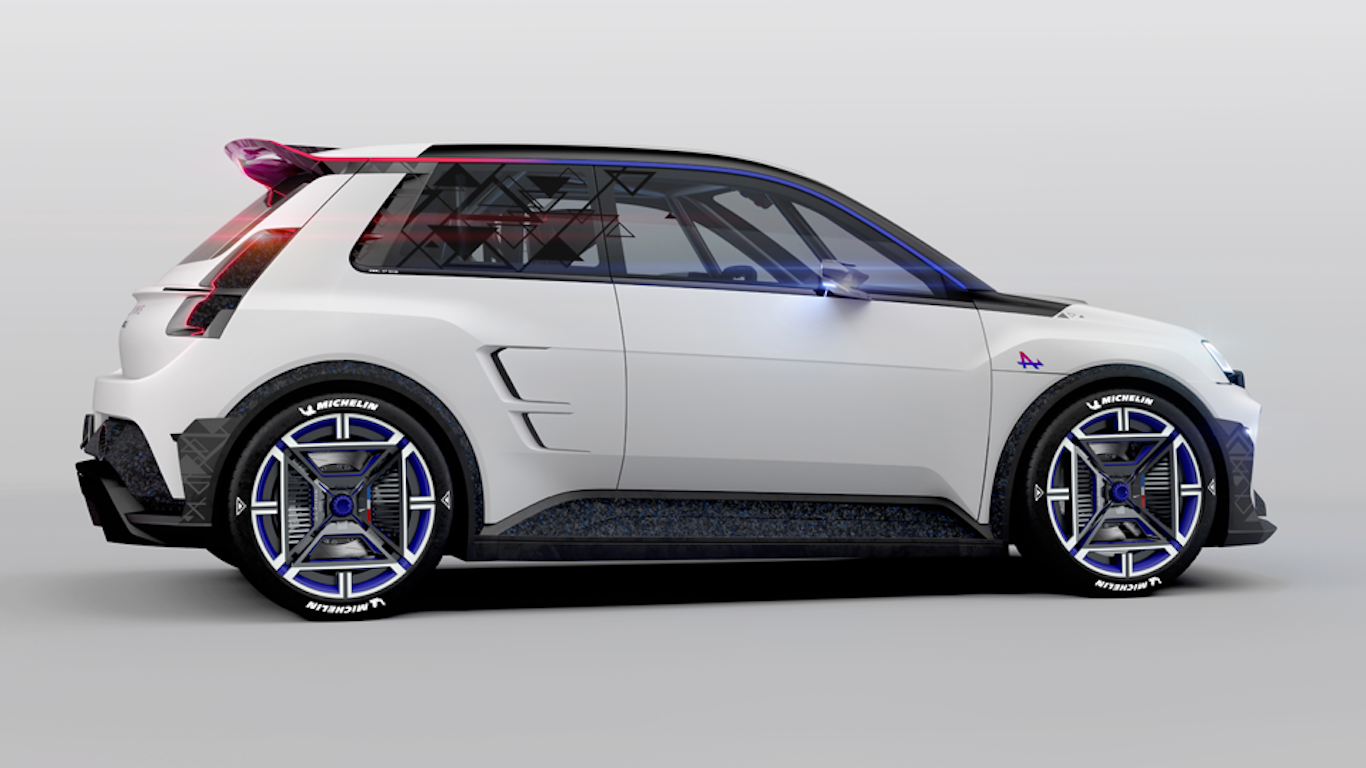 New Alpine A290_ꞵ revealed: bonkers electric hot hatch | carwow