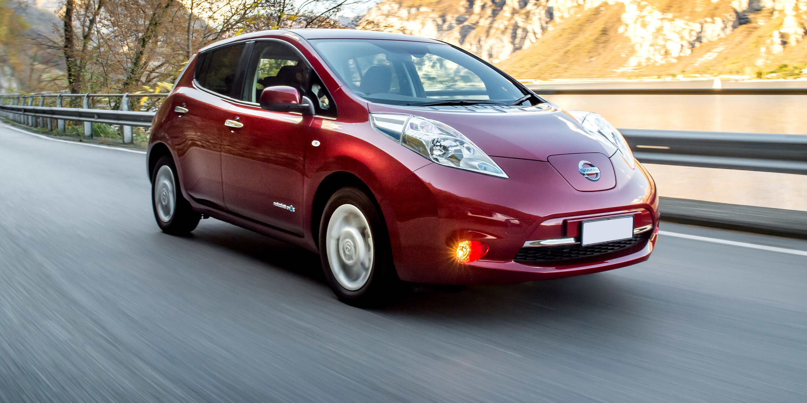 Nissan Leaf Review carwow
