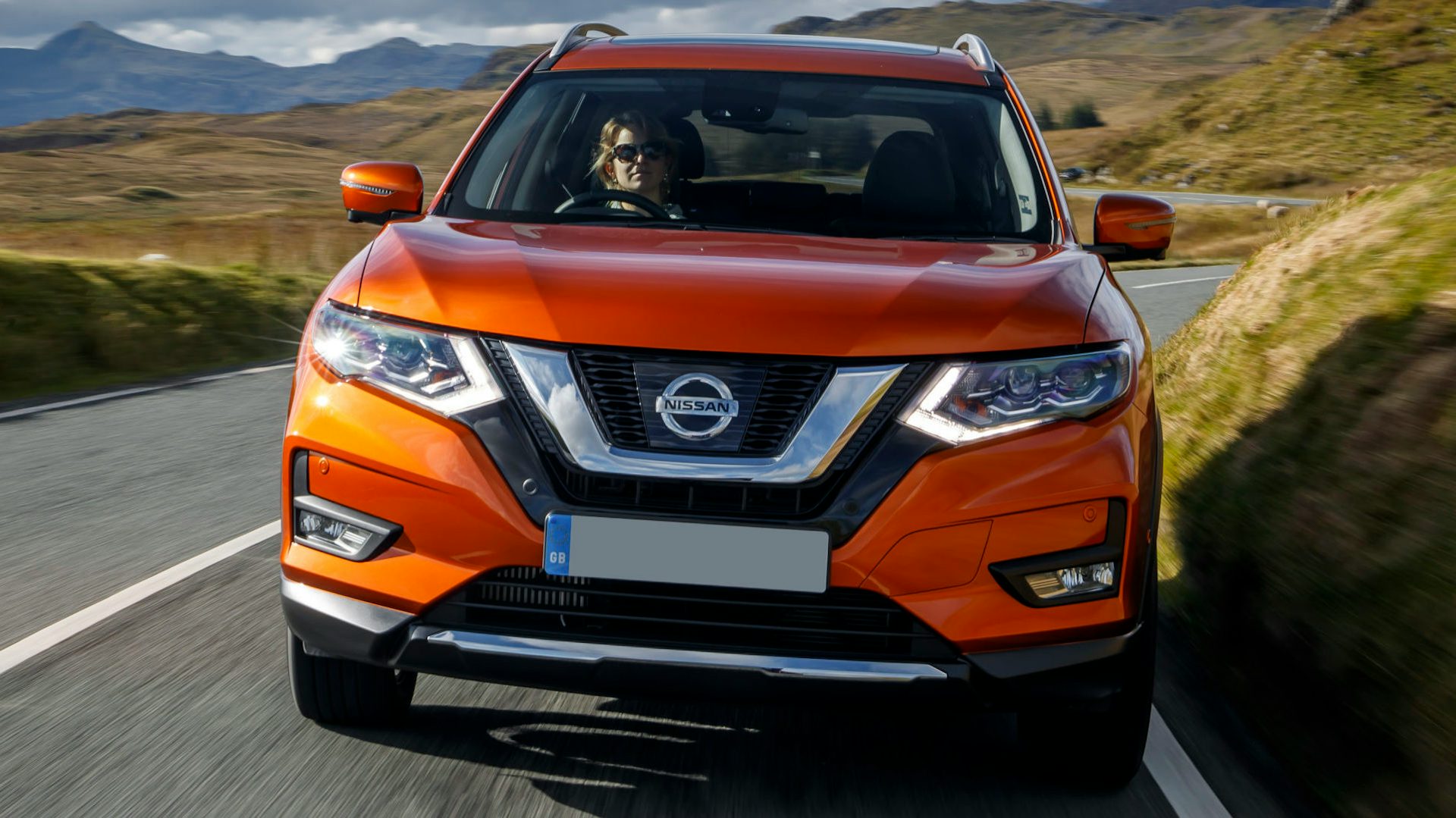 Nissan Qashqai vs XTrail which used car is right for you? carwow Nissan Qashqai vs XTrail which used car is right for you? carwow