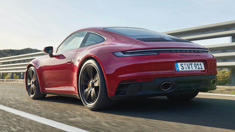 New Porsche 911 GTS revealed: price, specs and release date | carwow