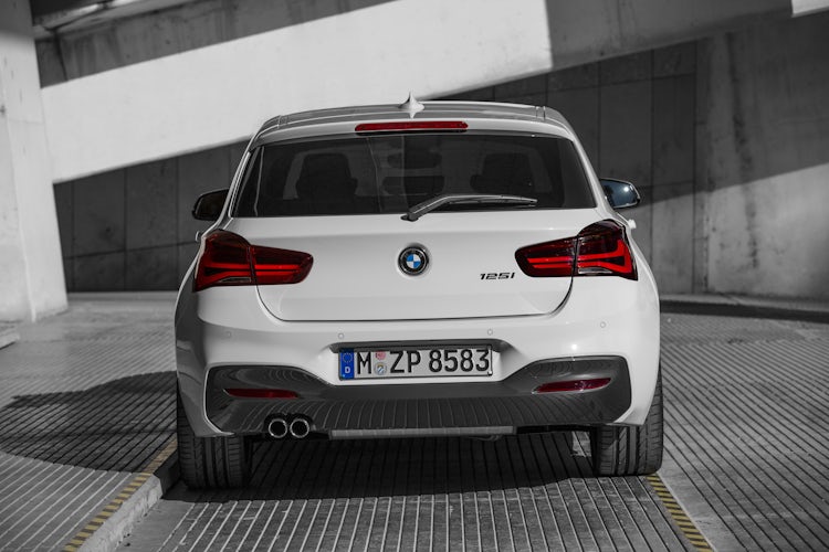 Bmw 1 Series Sizes And Dimensions Guide Carwow Bmw 1 Series Sizes And Dimensions Guide Carwow