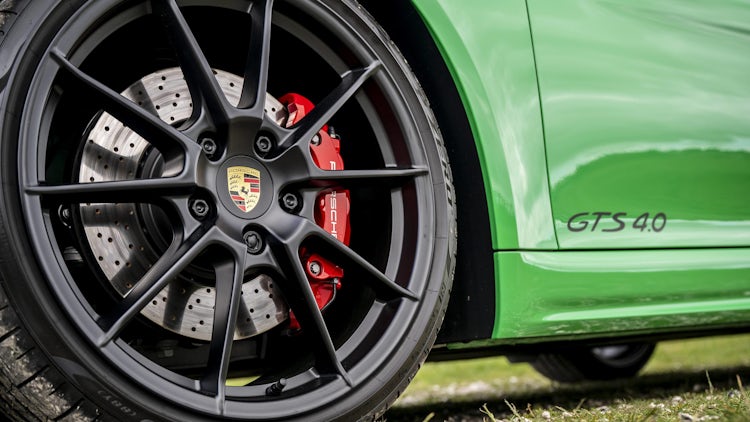 Porsche 718 Cayman Gts 4 0 Driven Video Review Carwow Porsche 718 Cayman Gts 4 0 Driven Video Review Carwow