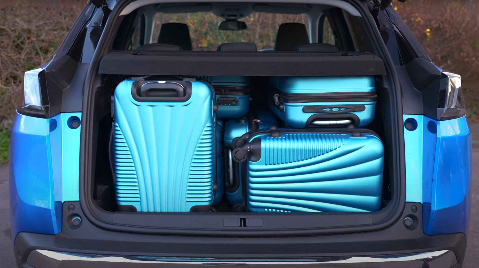 Peugeot 3008 Review 2022 Drive, Specs & Pricing carwow