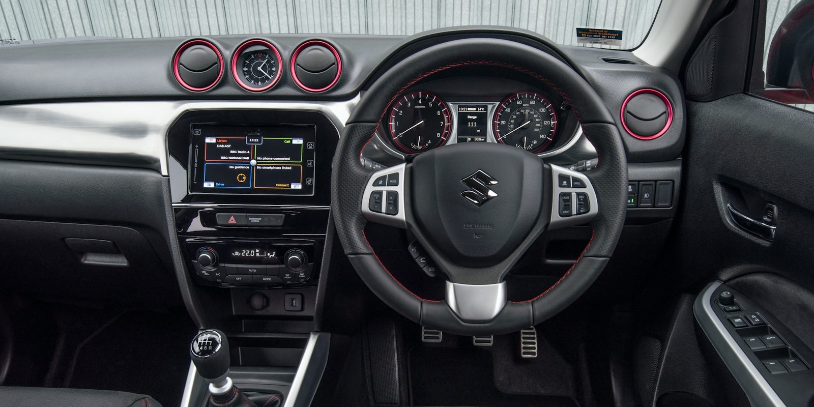 Suzuki Vitara Interior Infotainment carwow Suzuki Vitara Interior Infotainment carwow