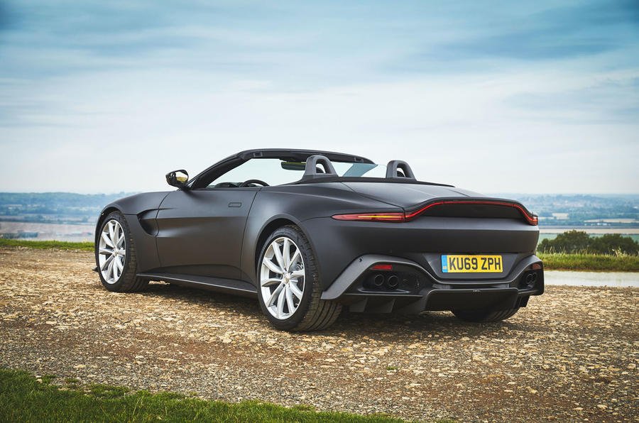 Pictures Revealed – New Aston Martin Vantage Roadster | Carwow