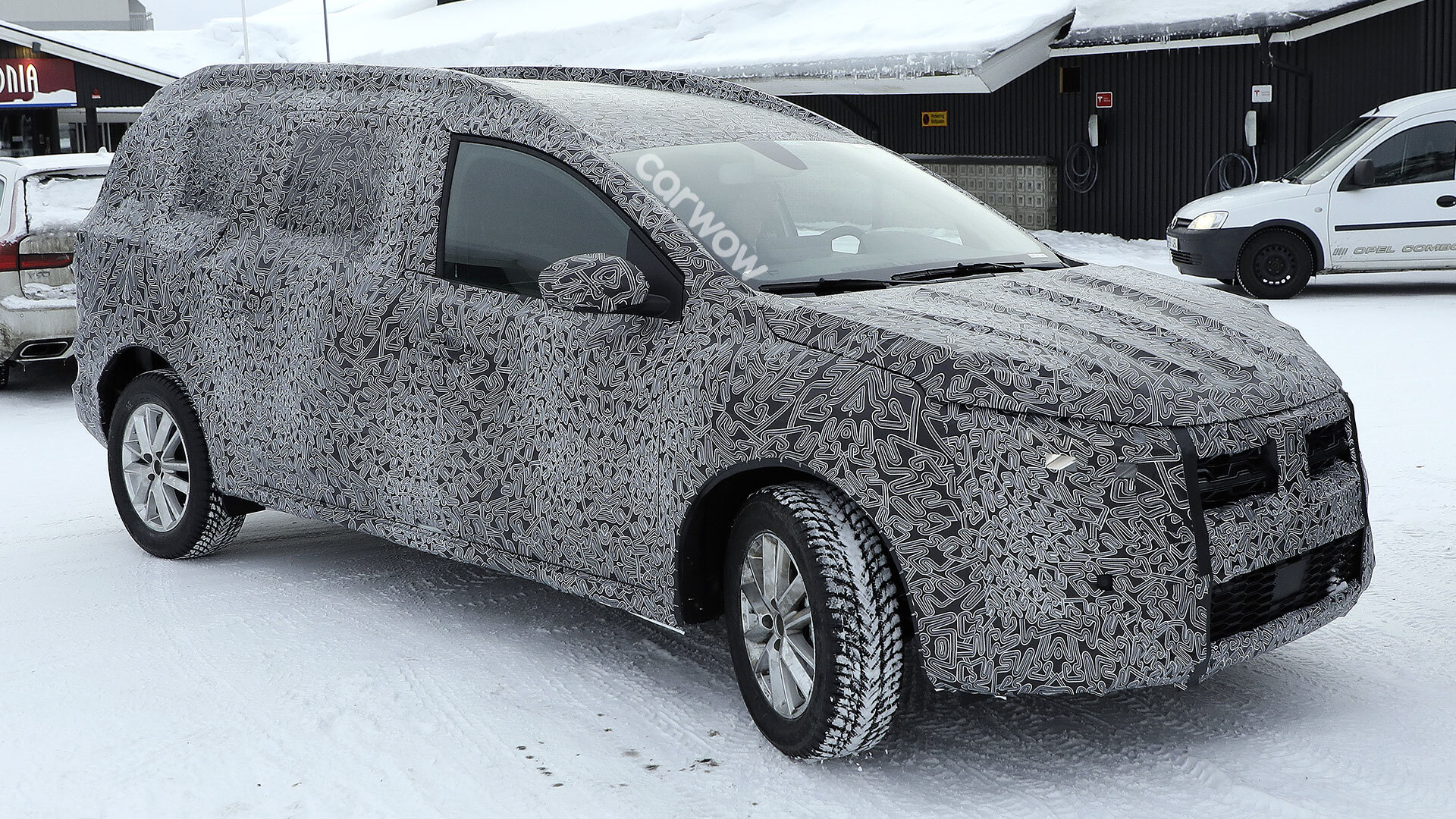 2022 Dacia Logan MCV spotted: price, specs and release date | carwow