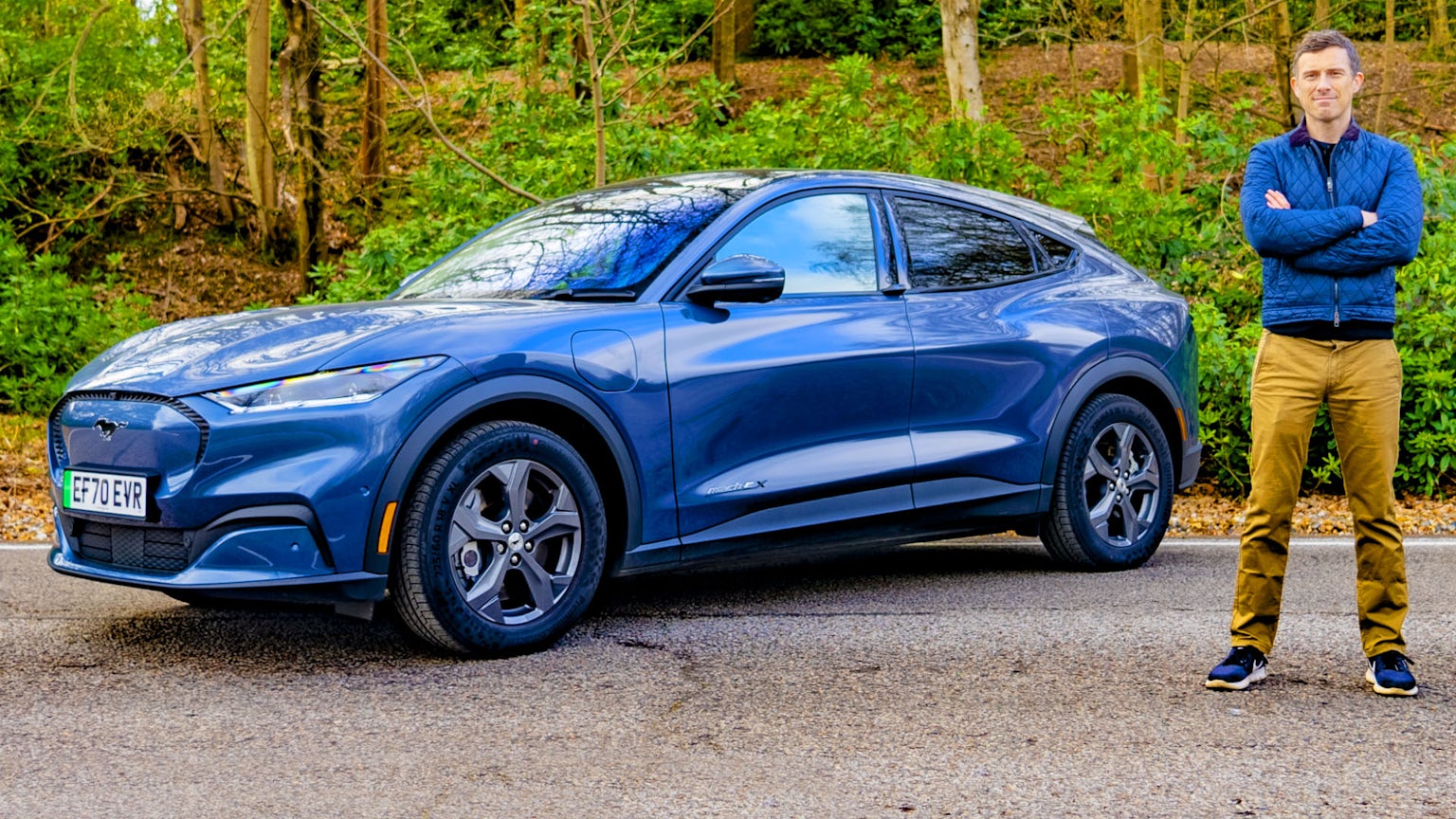 Ford Mustang Mach-E Review 2022 | Drive, Specs & Pricing | carwow