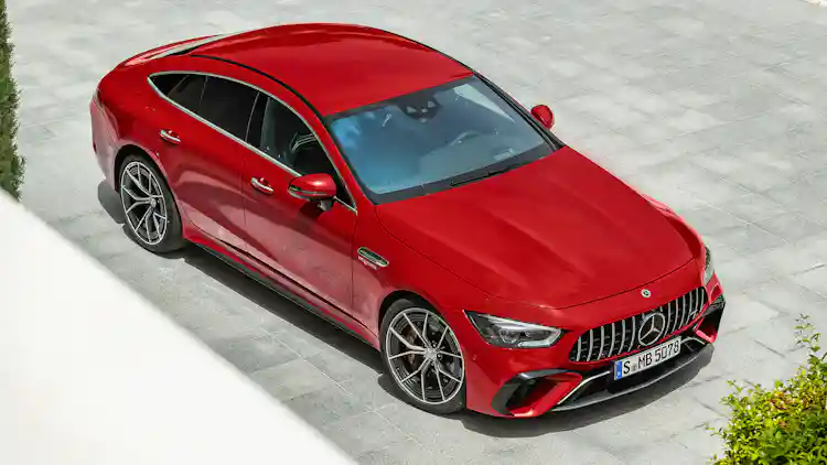 Rivelata la nuova Mercedes-AMG GT 63 SE Performance ibrida da 843 CV: prezzo, specifiche e data di uscita Rivelata la nuova Mercedes-AMG GT 63 SE Performance ibrida da 843 CV: prezzo, specifiche e data di uscita