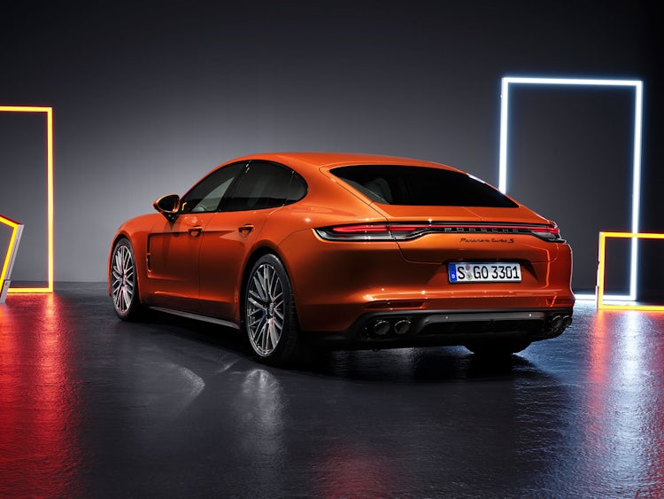 2021 Porsche Panamera And Sport Turismo Turbo S E Hybrid On Sale Now Prices And Specs Confirmed Carwow 2022 Panamera Review