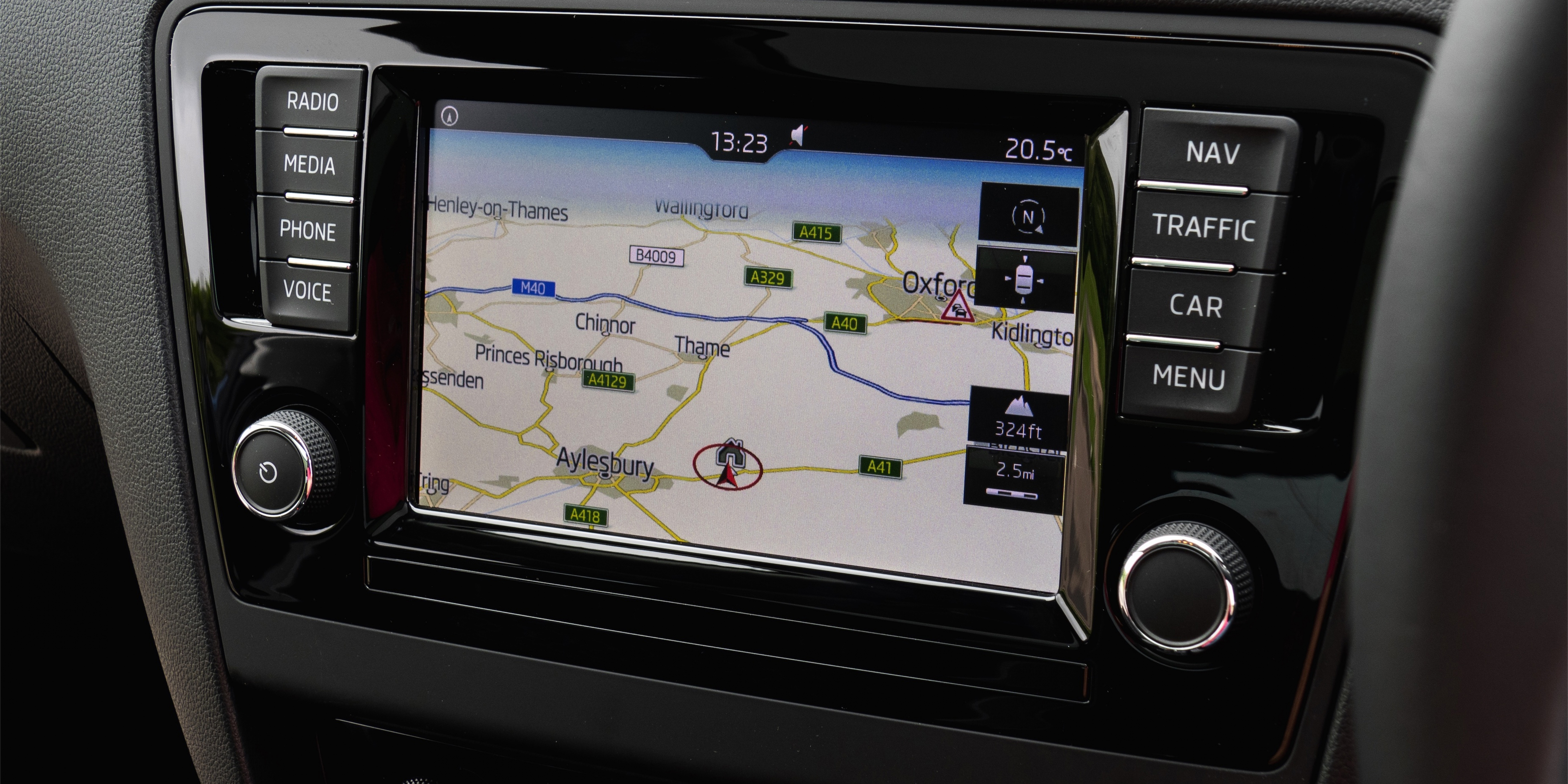 Skoda Rapid Review carwow