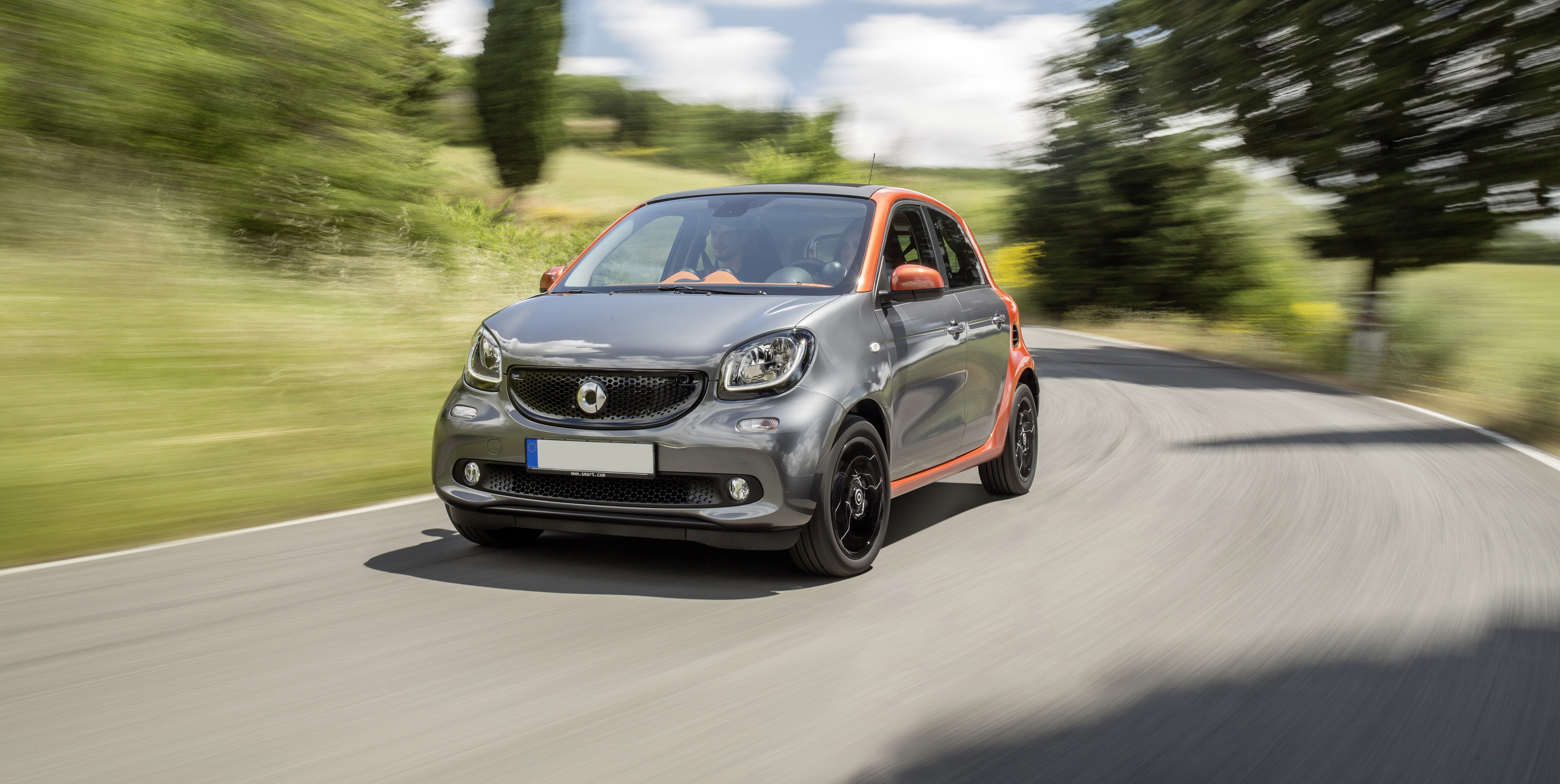 New Smart ForFour Review  carwow